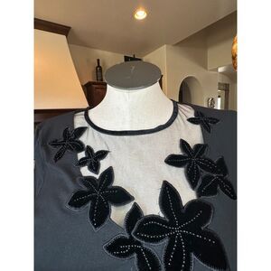 Dana Buchman Black Top w/Netted & Velvet Flower Applique Large NWT